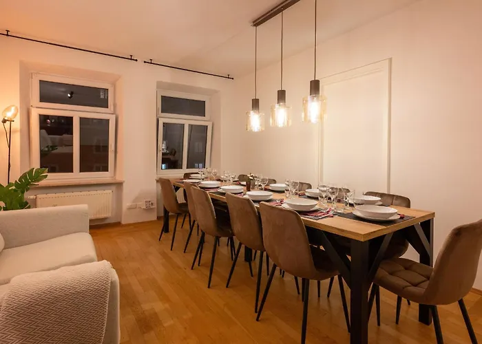 Large 110 Qm, 3 Bedrooms And Very 1-12 Guests *