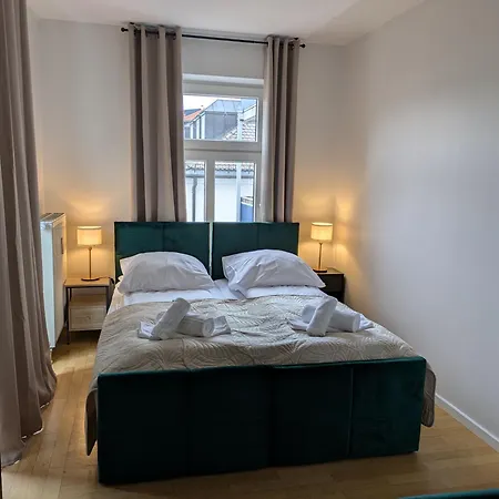Large 110 Qm, 3 Bedrooms&very 1-12 Guests
