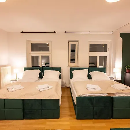 شقة Large 110 Qm, 3 Bedrooms And Very 1-12 Guests *