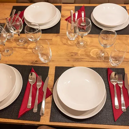 Large 110 Qm, 3 Bedrooms And Very 1-12 Guests * ميونيخ