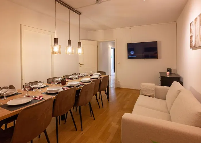 Large 110 Qm, 3 Bedrooms And Very 1-12 Guests