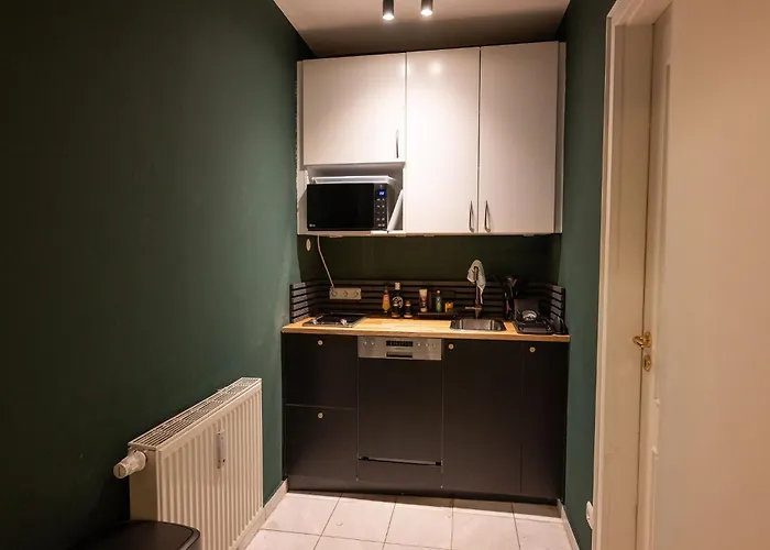Large 110 Qm, 3 Bedrooms&very 1-12 Guests Apartment *